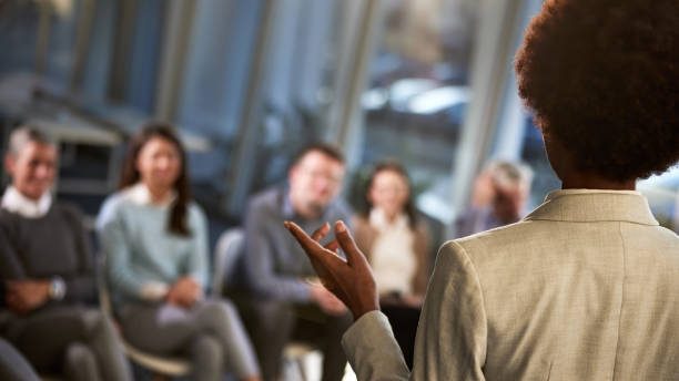 L’art oratoire et la prise de parole en public – Convaincre, captiver, inspirer