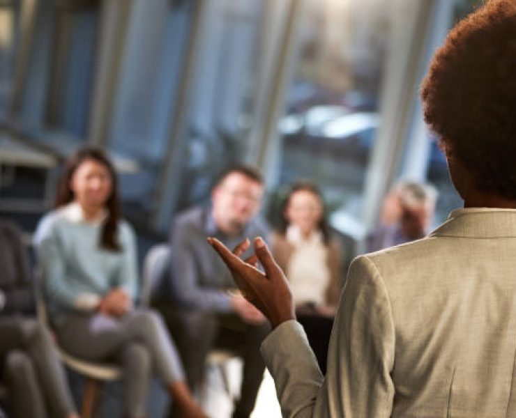 L’art oratoire et la prise de parole en public – Convaincre, captiver, inspirer